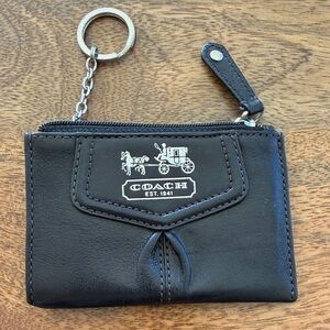 Coach Vintage Madison Black Leather Keychain Card Holder Zip